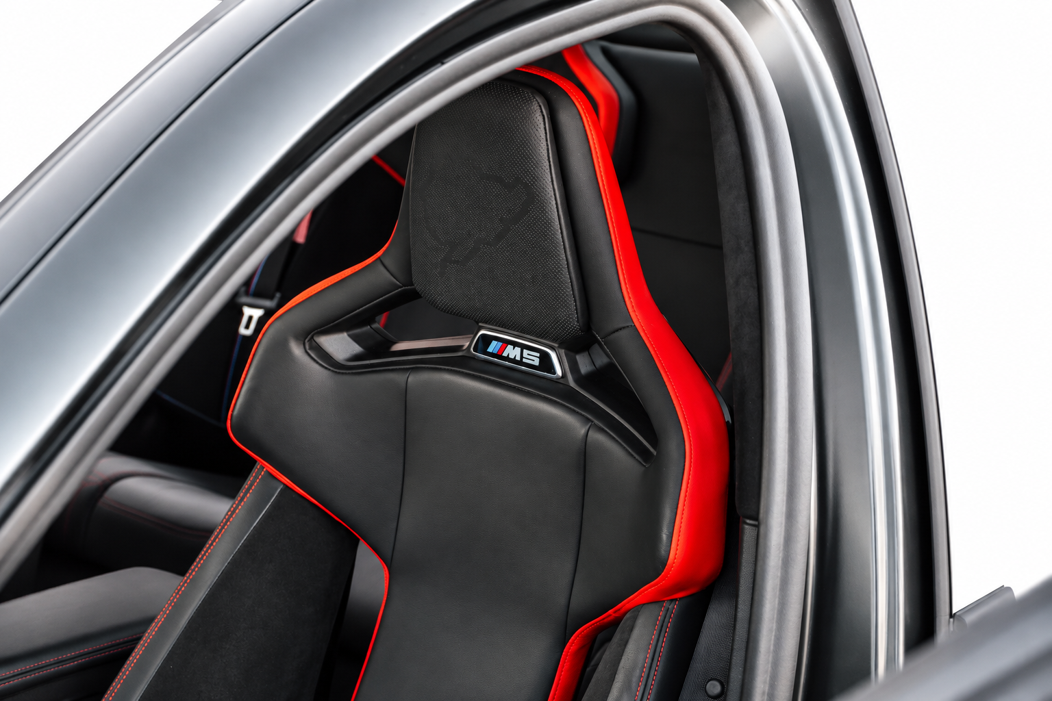 BMW M5 CS sportülés – sportszedán bérlés Budapesten
