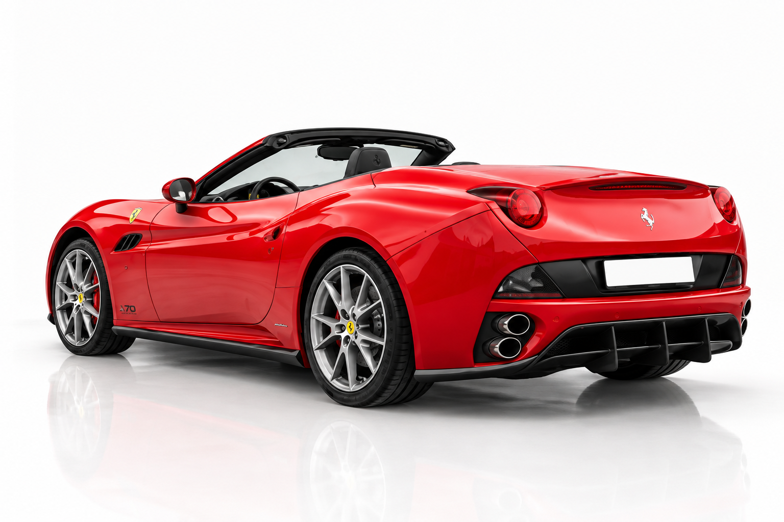 Ferrari California T hátulról, félprofilból – kabrió sportautó bérlés Budapesten