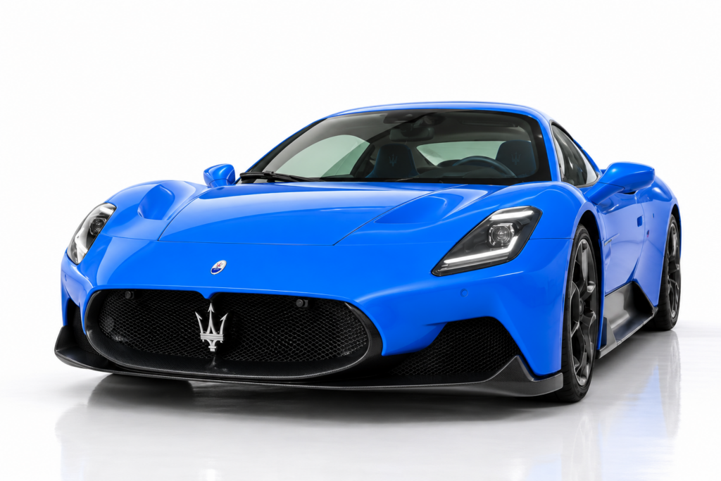 Maserati MC20 elölről, félprofilból, kék – bérlés Budapesten