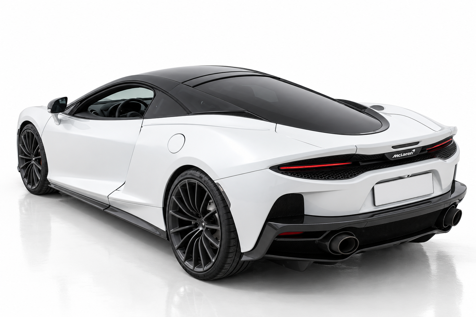 McLaren GT hátulról, félprofilból – szuperautó bérlés Budapesten