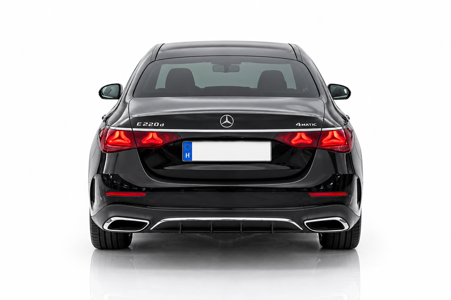 Mercedes-Benz E 220 d hátulról – prémium szedán bérlés Budapesten