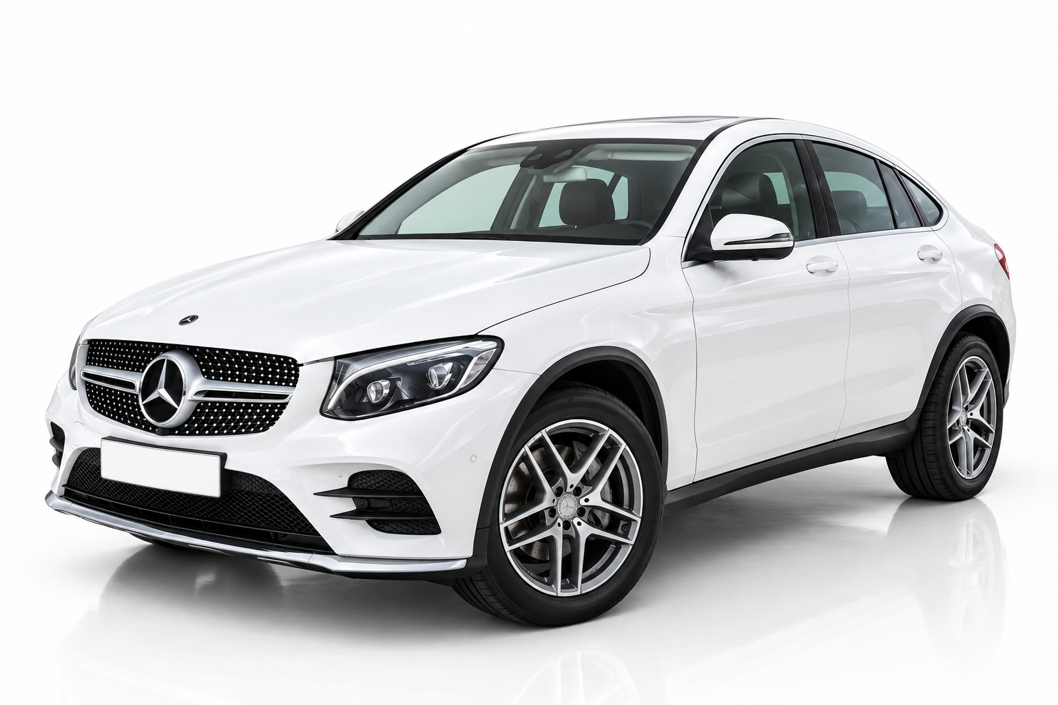 Mercedes-Benz GLC 220d Coupé elölről, félprofilból – prémium SUV bérlés Budapesten
