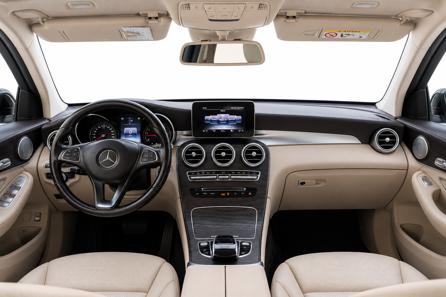 Mercedes-Benz GLC 220d Coupé műszerfal – prémium SUV bérlés Budapesten